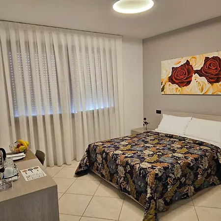 Venice Friends Nocleg ze śniadaniem 3*